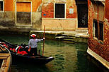 Private Tour: Venice Gondola Ride with Serenade